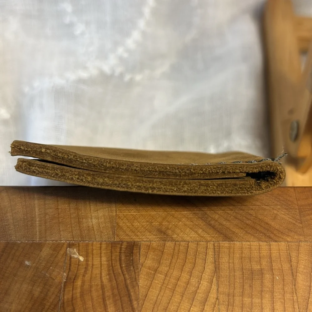 Duluth Pack leather bifold wallet